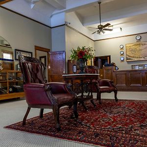 Gardner Hotel